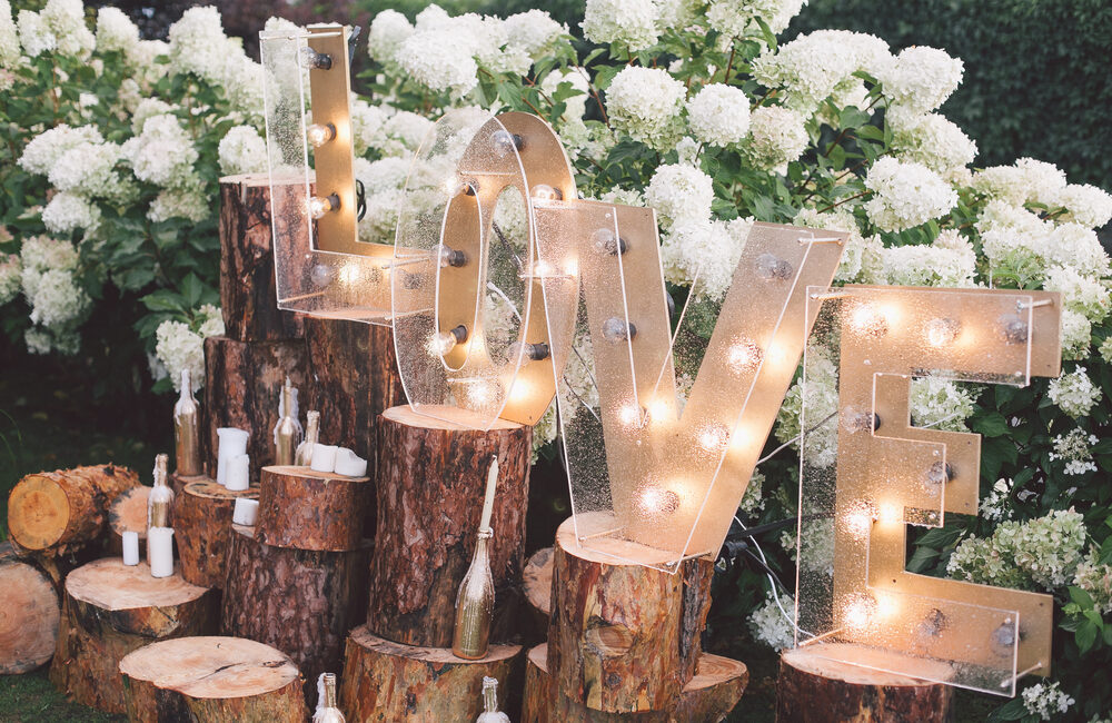 hochzeit planen- decoration lights